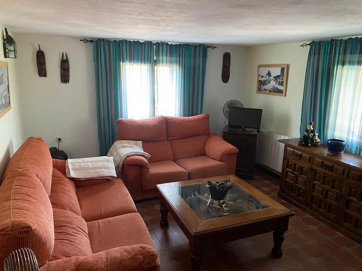 El Pueblo -Komm Ins Dorf- Valverde del Camino 0*,
